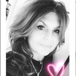 Meet your Posher, Sandy